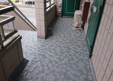 神奈川県大和市　Mアパート　外装リフォーム、共用廊下・共用階段　長尺シート防水工事