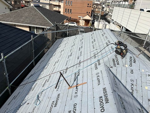 ②防水シート張りの詳細写真