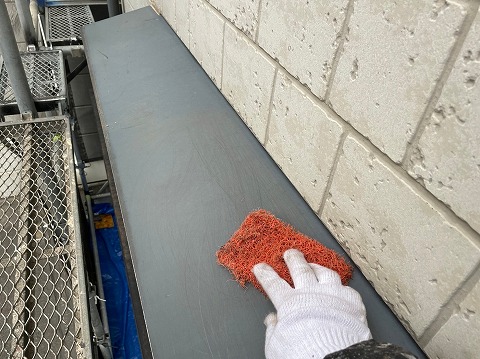 ⑥出窓天端塗装の詳細写真