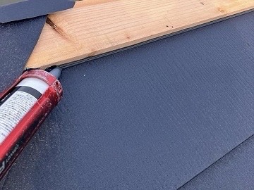 ②屋根材張りの詳細写真