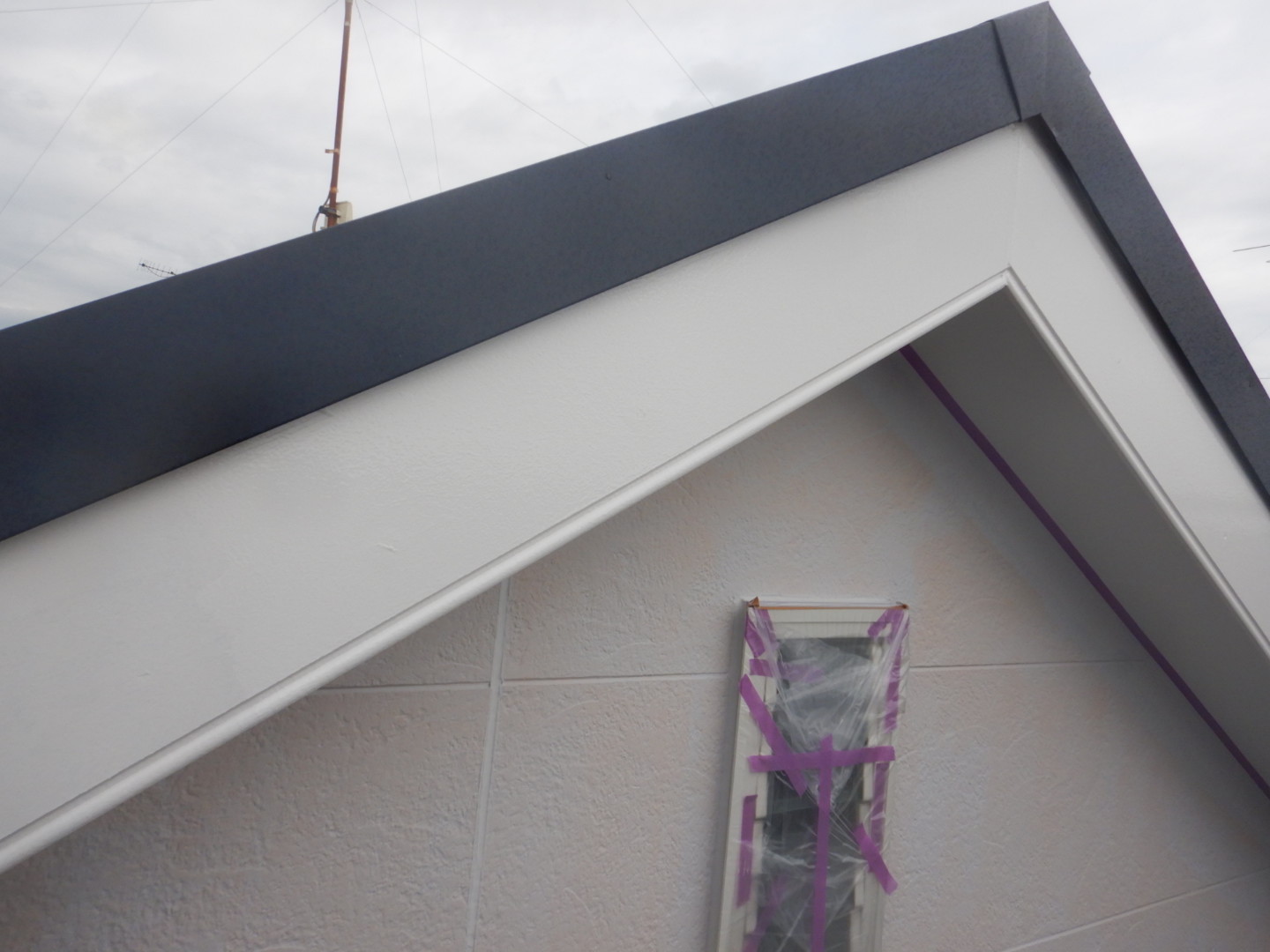 ⑦破風塗装の詳細写真