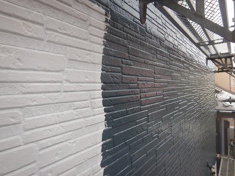 ④外壁塗装 中塗りの詳細写真