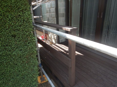 ②ウッドデッキ塗装の詳細写真