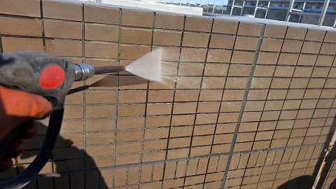 ④高圧洗浄の詳細写真