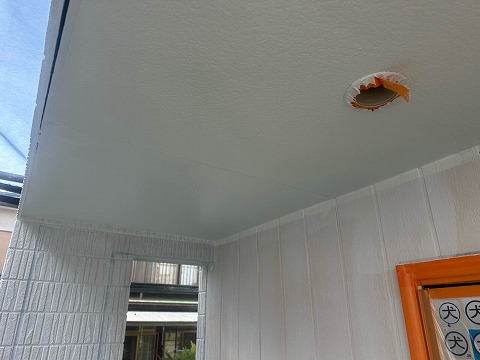 ④軒天塗装の詳細写真