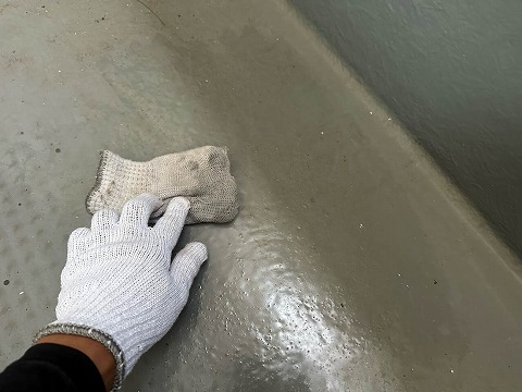 ①ベランダ清掃の詳細写真