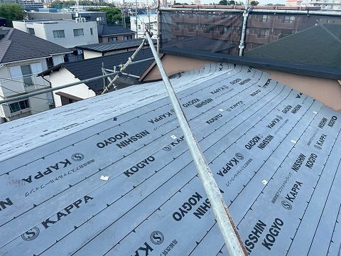 ①防水シート張りの詳細写真