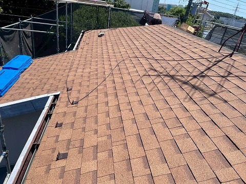 ③屋根材張りの詳細写真