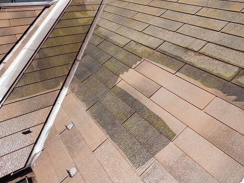 ①高圧洗浄の詳細写真