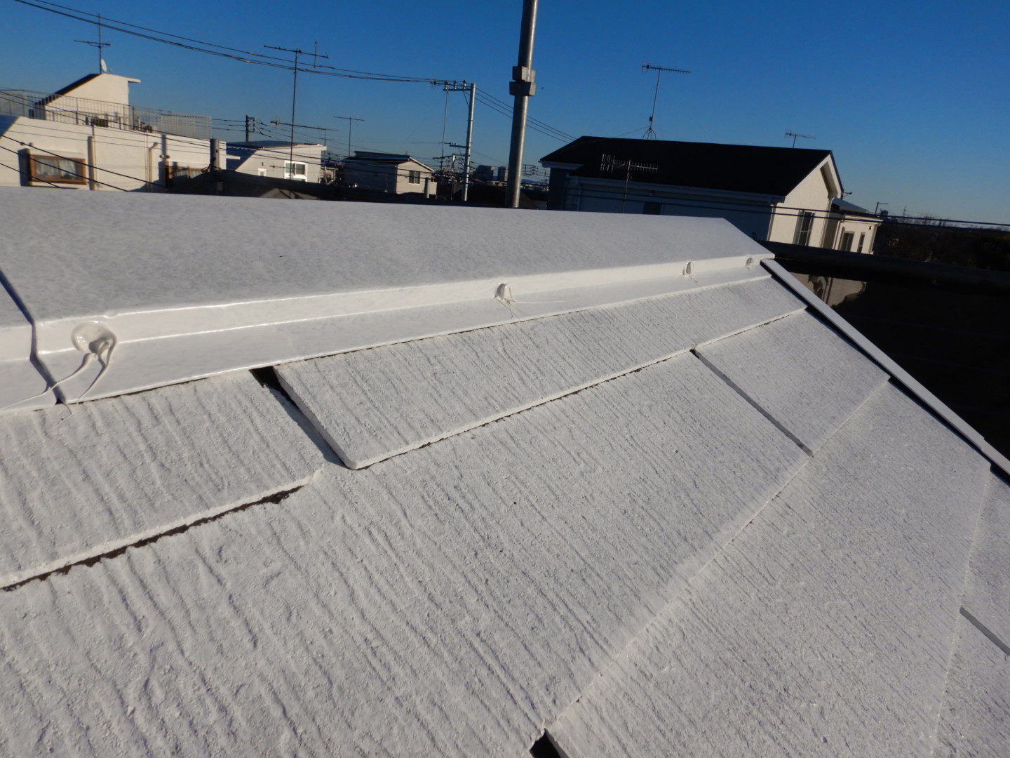 ③釘部シール処理・タスペーサー取付の詳細写真