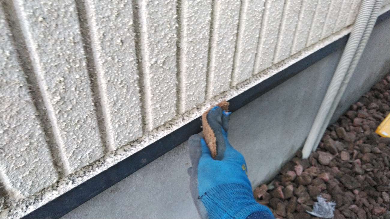 ⑤土台水切り塗装の詳細写真