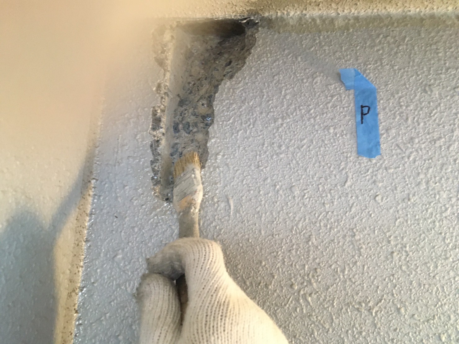 ①下地補修の詳細写真