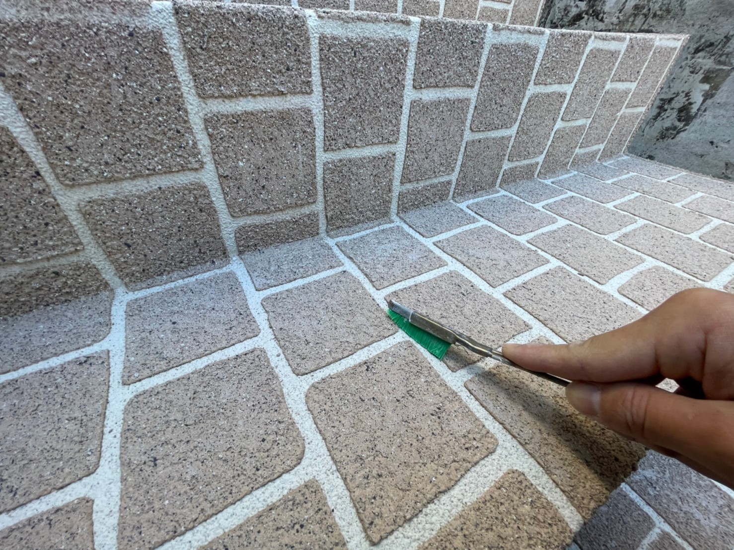 ③シーラーの詳細写真