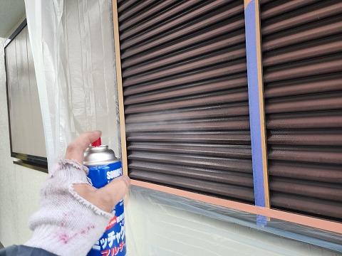 ⑤雨戸塗装の詳細写真