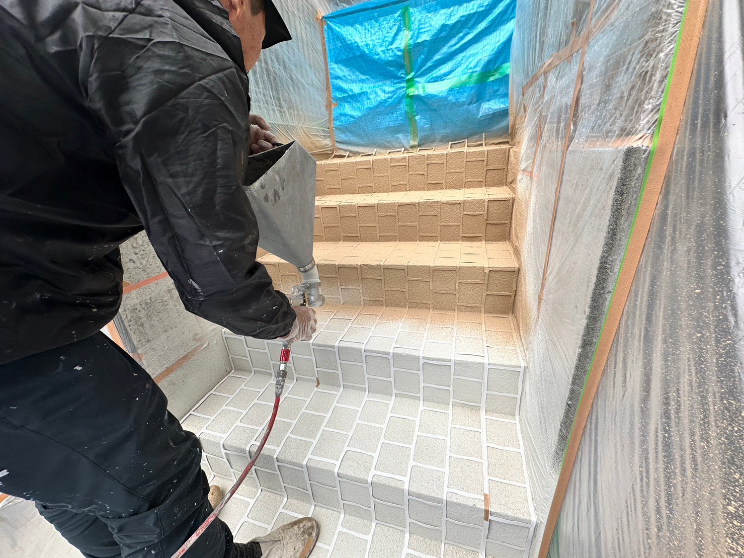 ②スプレーの詳細写真