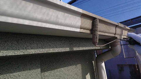 ③雨樋塗装の詳細写真