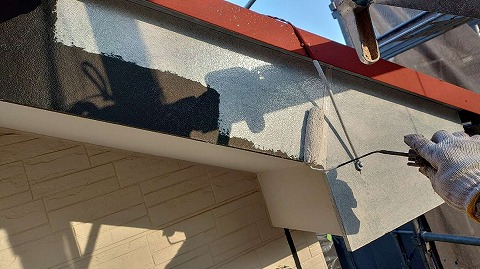 ④破風塗装の詳細写真