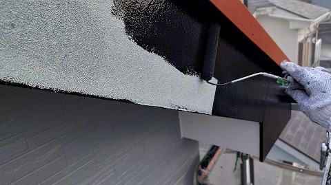 ④破風塗装の詳細写真