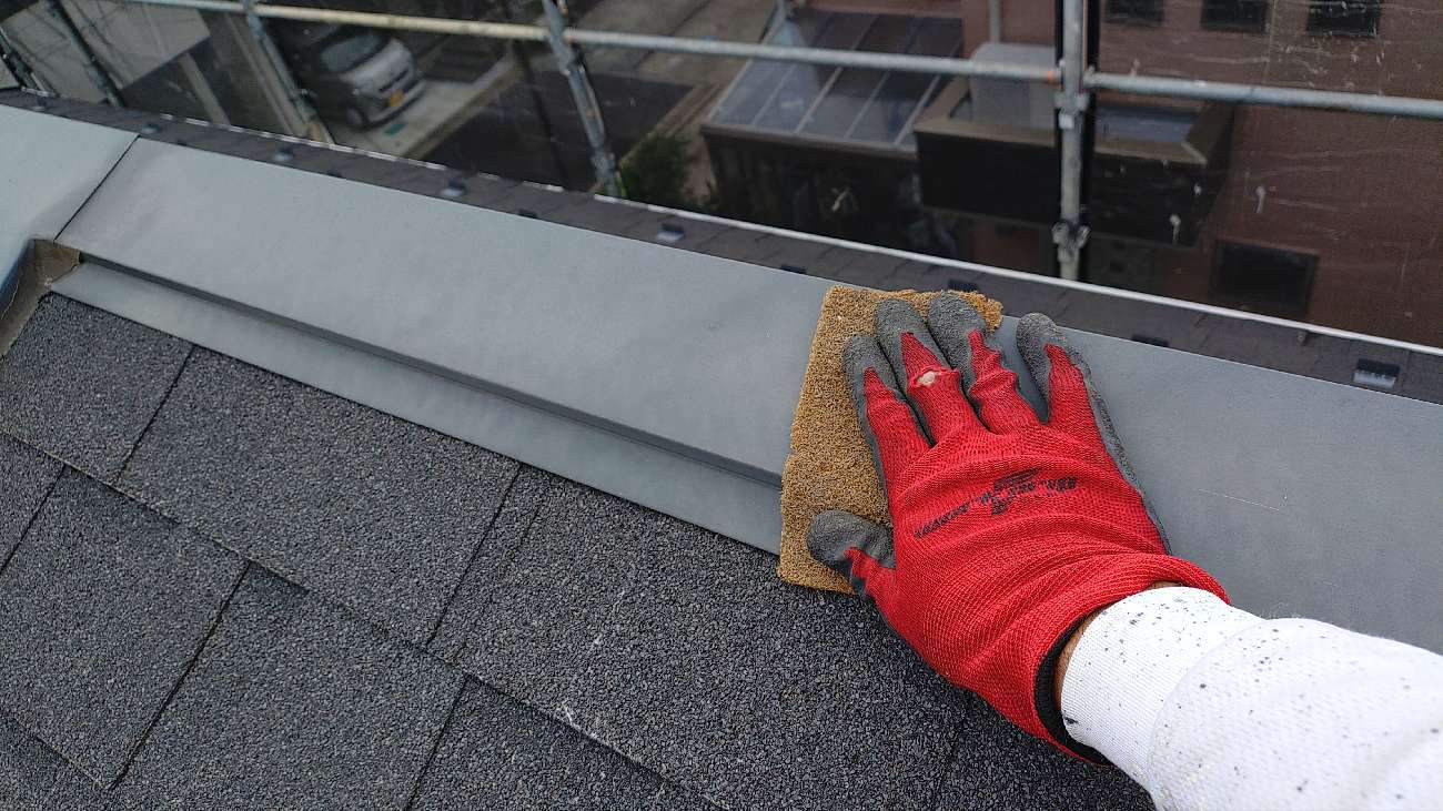 ②板金の詳細写真