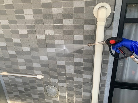 ②高圧洗浄の詳細写真
