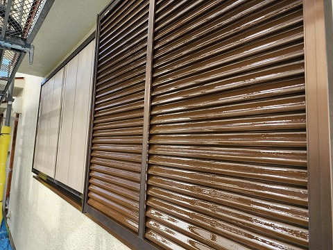 ⑤雨戸塗装の詳細写真