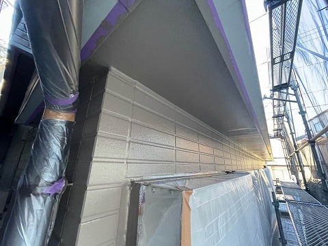 ⑥軒天塗装の詳細写真