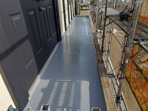 ②トップコート塗布の詳細写真