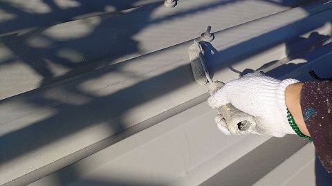 ⑥下屋根　塗装の詳細写真