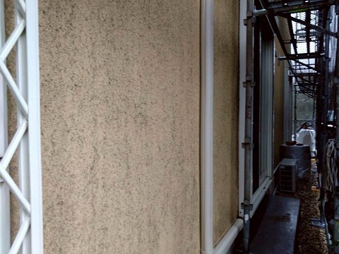 ①高圧洗浄の詳細写真