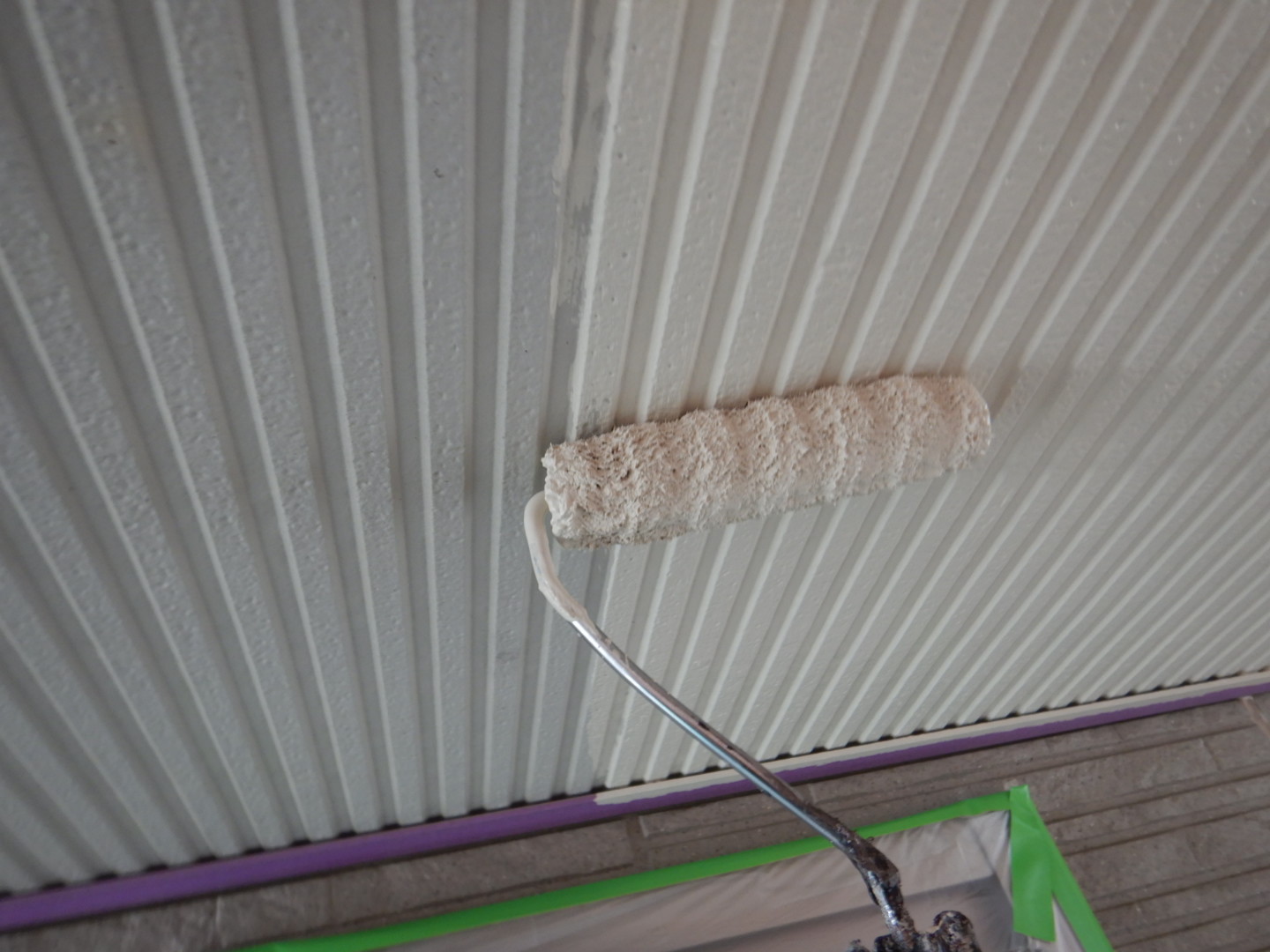 ④軒天塗装の詳細写真