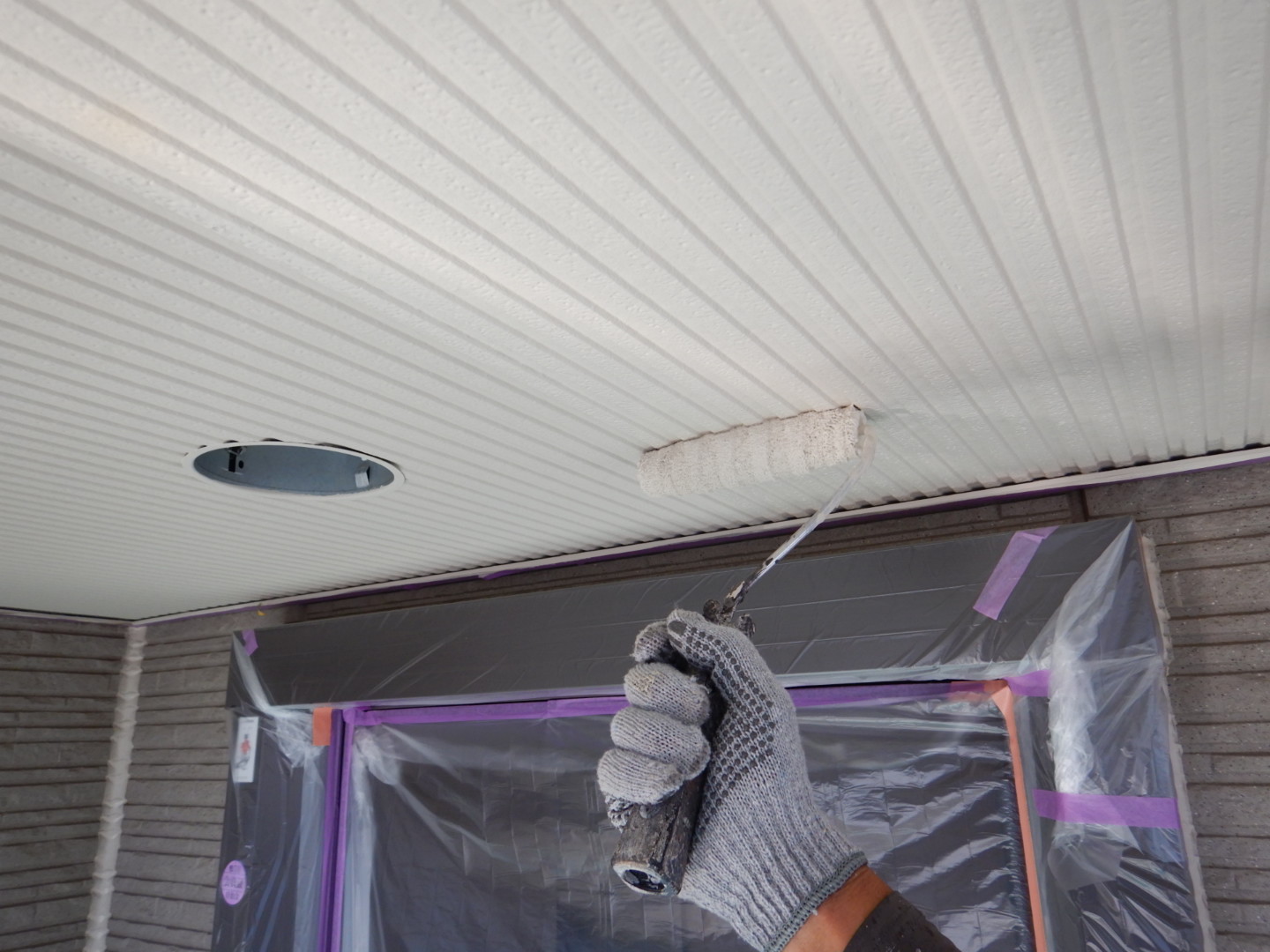 ④軒天塗装の詳細写真