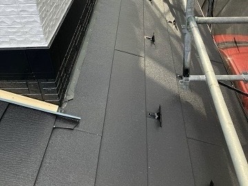 ③瓦張り・雪止め取付の詳細写真