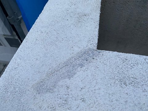 ②下地補修・下塗りの詳細写真